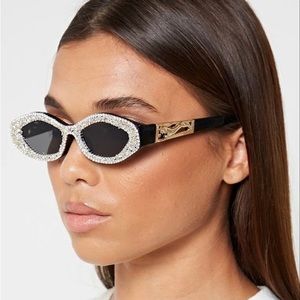 🖤MANIERE DE VOIR EMBELLISHED PANTHER SUNGLASSES